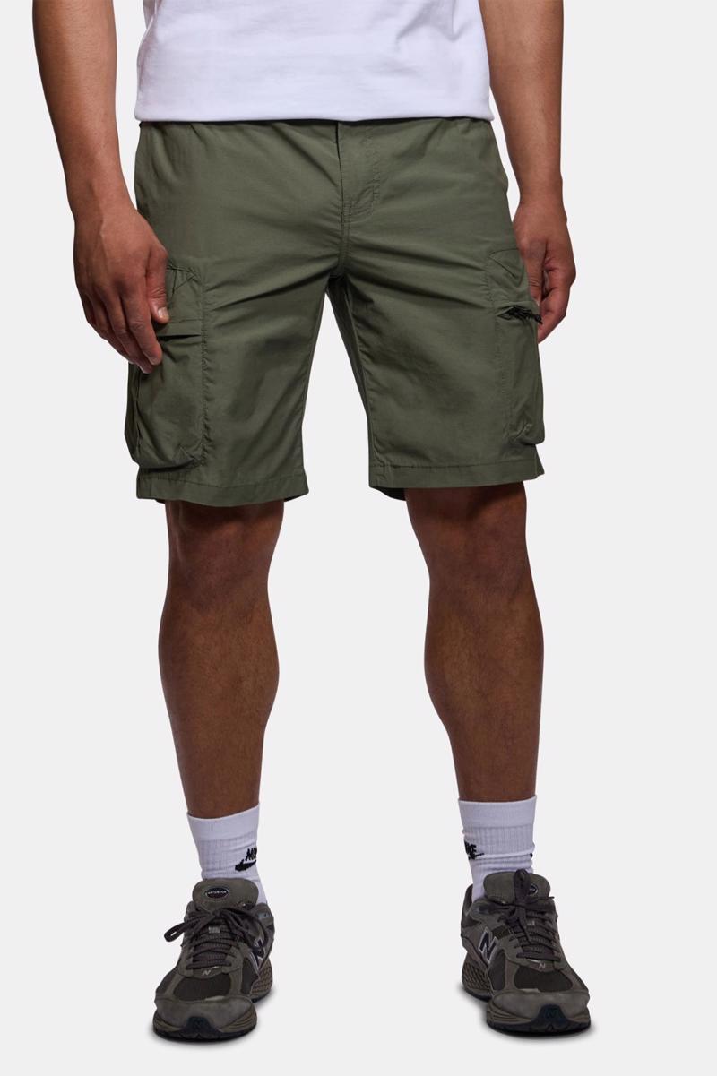 Vintage Industries trail Cargo Shorts-olive