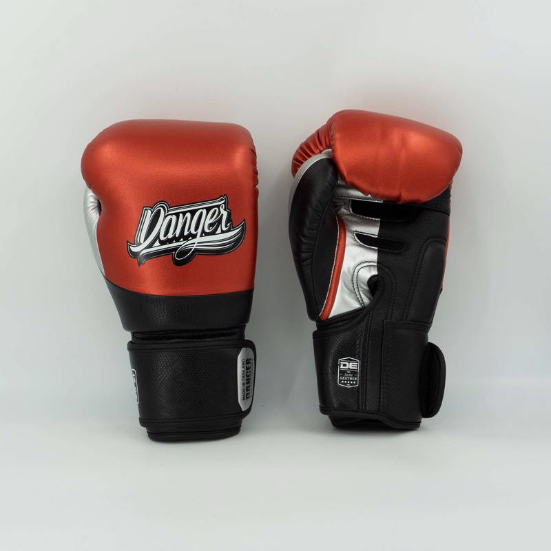 Danger evo Muay Thai Gloves-red/black