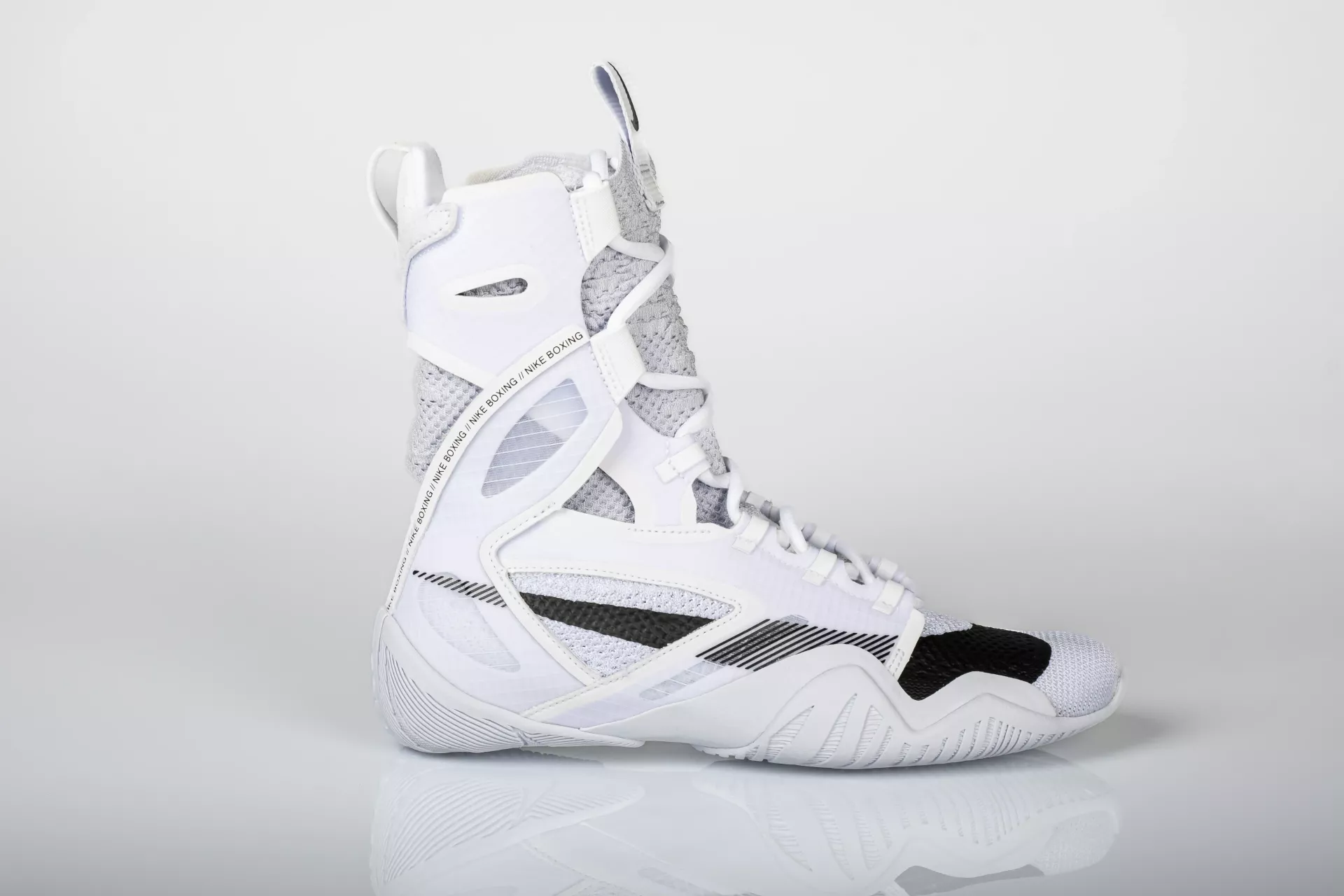 NIKE HYPER KO BOXING SHOES white