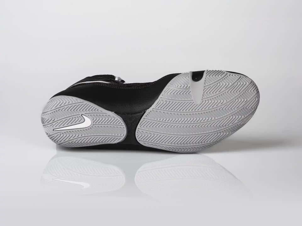 nike machomai black