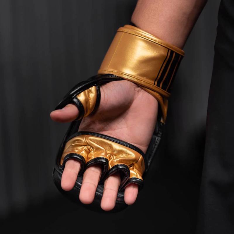 Phantom MMA Sparring Gloves apex - black / gold