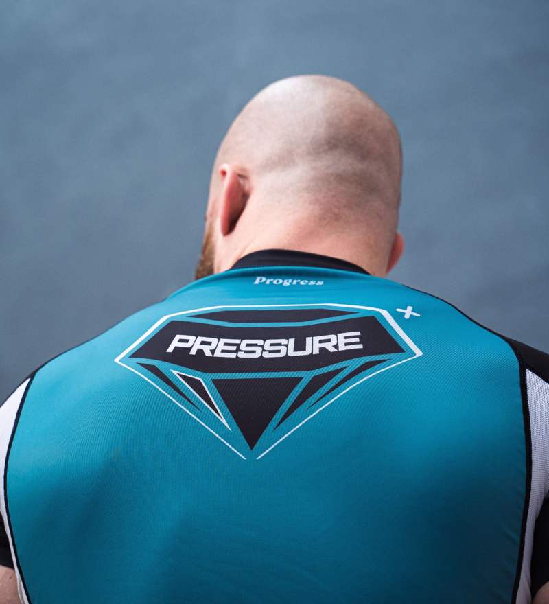 PROGRESS No pressure No diamonds rashguard