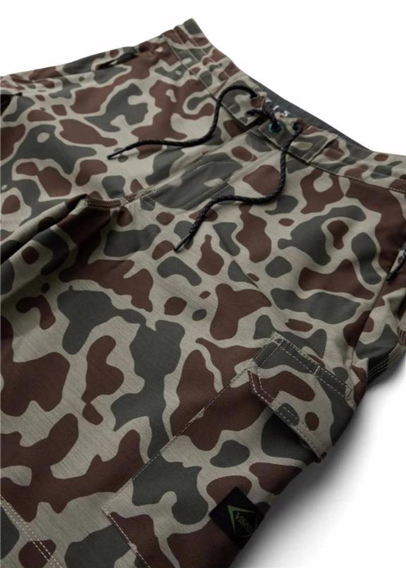 Vissla Roamer Cargo 18.5'' Hybrid Boardshort