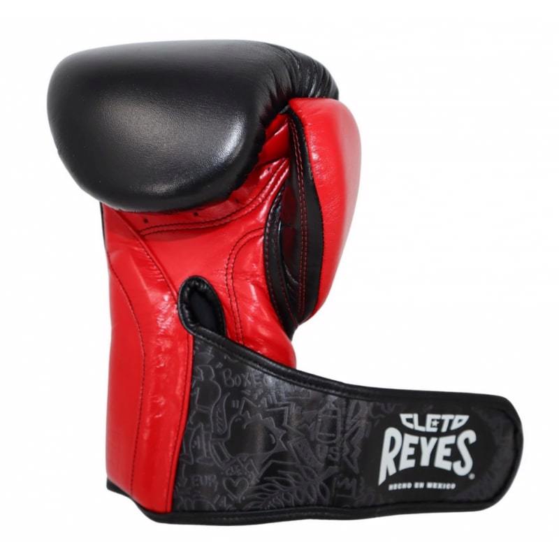 Cleto Reyes High Precision Boxing Gloves - black/red